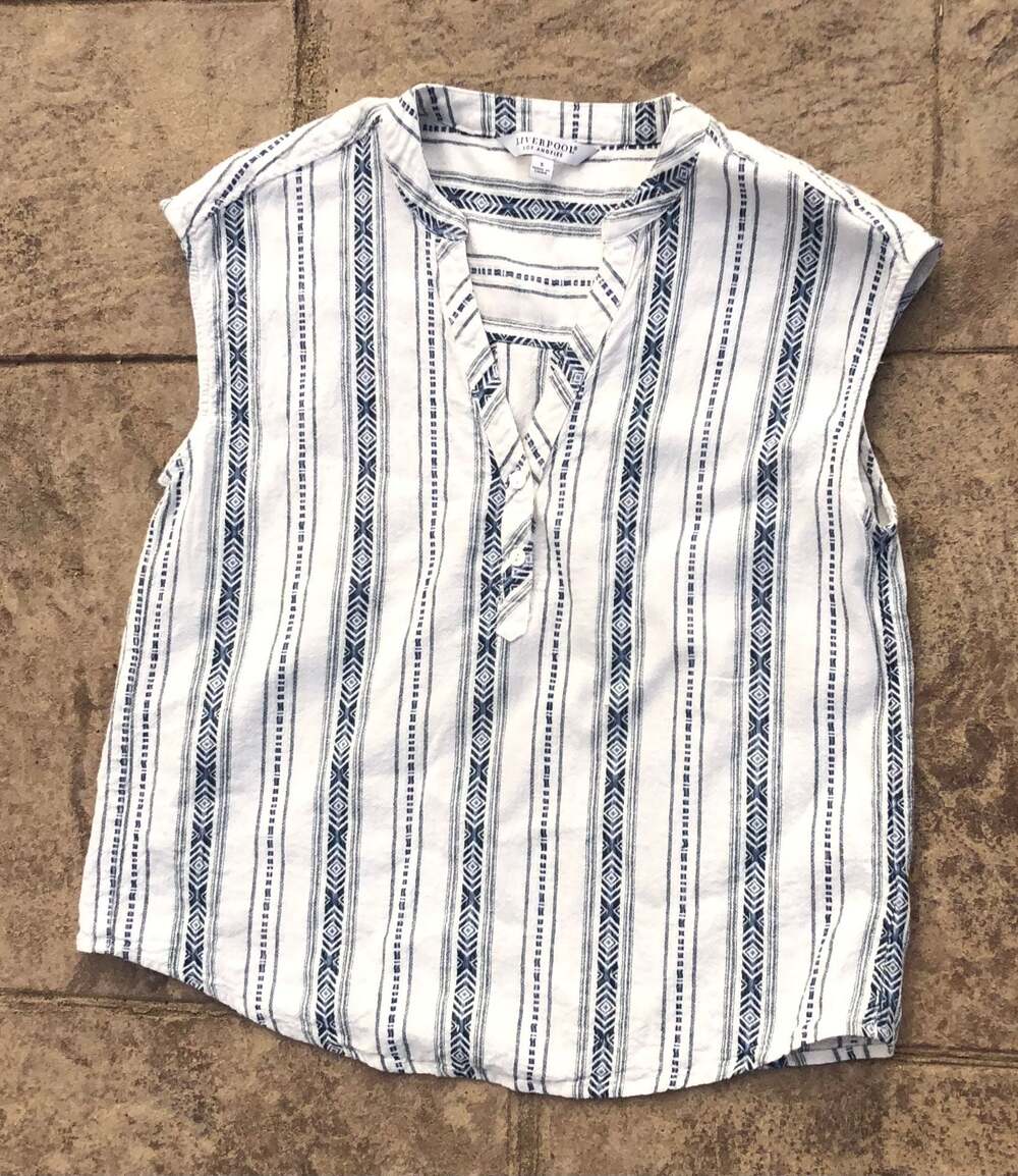 Liverpool Los Angeles White and Blue Striped V-Neck Sleeveless Dolman Top